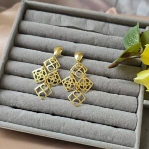 Brinco Feminino Dourado Geométrico Elegante