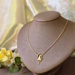 Colar Feminino Dourado Nossa Senhora Aparecida com Terço – Joia Religiosa Delicada