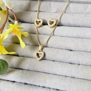 Colar E Brinco Delicado Coração Vazado Cravejado em Zircônias