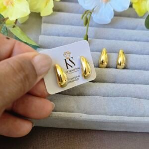 Brinco Gota Baulada em Ferro Dourado – Elegância Moderna e Presença Sofisticada