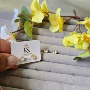 Brinco Ponto de Luz Cristal Unissex – Tamanhos Variados | Brilho Intenso